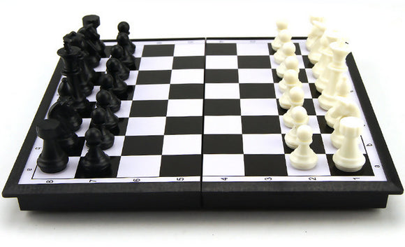 Magnetic International Chess Game (Small)